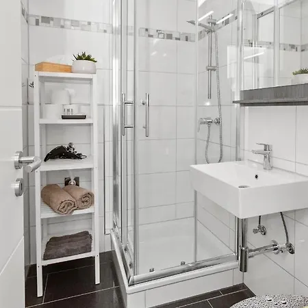 42qm - Blick Auf Munster, 3 Min Altstadt, Kuche, Balkon, Innenstadt Apartment Ulm